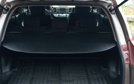 Toyota RAV4, 2014 год, 1 700 000 рублей, 6 фотография