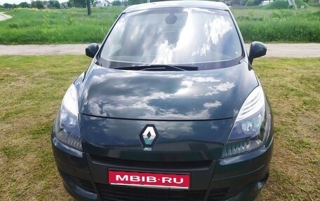 Renault Scenic III, 2010 год, 680 000 рублей, 1 фотография