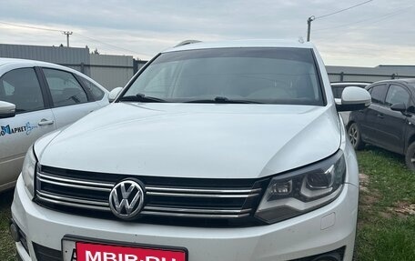 Volkswagen Tiguan I, 2016 год, 1 950 000 рублей, 1 фотография