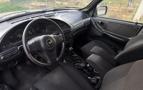 Chevrolet Niva I рестайлинг, 2017 год, 910 000 рублей, 8 фотография