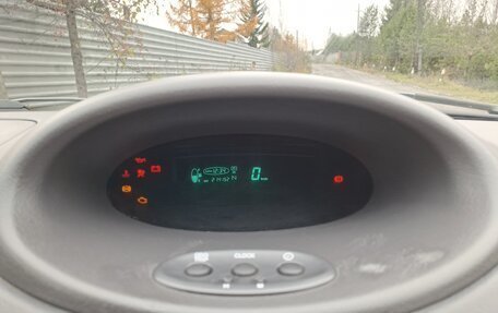 Toyota Vitz, 2000 год, 380 000 рублей, 17 фотография