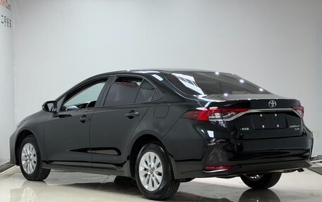 Toyota Corolla, 2022 год, 1 100 000 рублей, 4 фотография