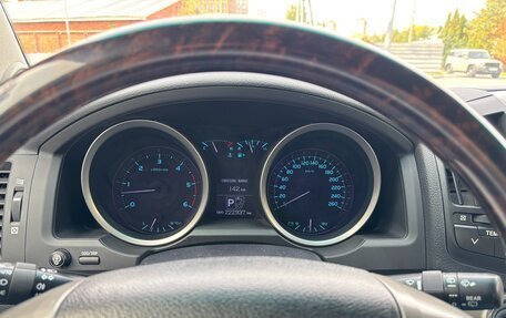 Toyota Land Cruiser 200, 2011 год, 3 070 000 рублей, 10 фотография