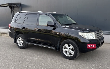 Toyota Land Cruiser 200, 2011 год, 3 070 000 рублей, 3 фотография