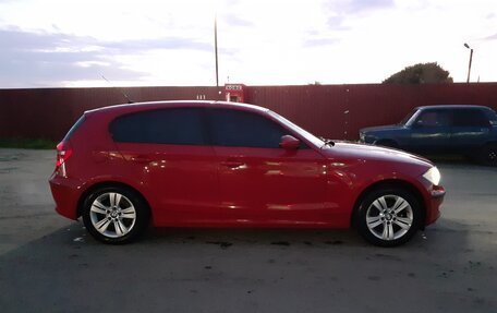 BMW 1 серия, 2007 год, 700 000 рублей, 6 фотография
