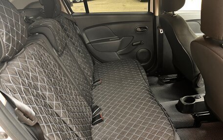 Renault Logan II, 2018 год, 1 000 000 рублей, 8 фотография