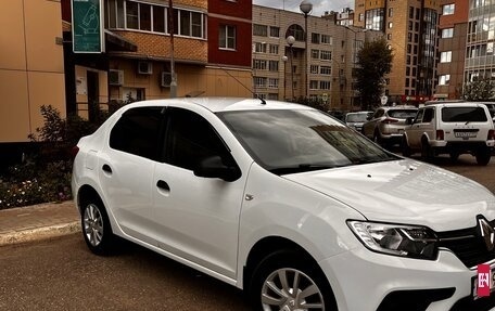 Renault Logan II, 2018 год, 1 000 000 рублей, 3 фотография