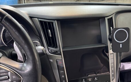 Infiniti Q50 I рестайлинг, 2014 год, 2 000 000 рублей, 17 фотография