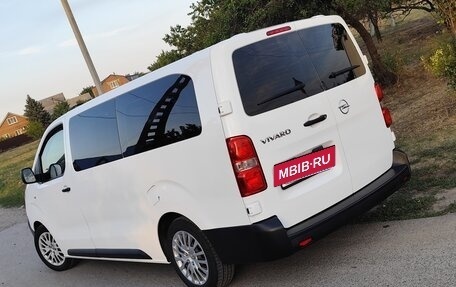Opel Vivaro, 2020 год, 3 150 000 рублей, 2 фотография