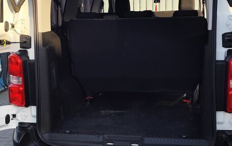 Opel Vivaro, 2020 год, 3 150 000 рублей, 13 фотография