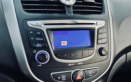 Hyundai Solaris II рестайлинг, 2012 год, 660 000 рублей, 20 фотография