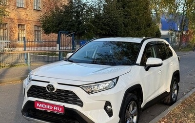 Toyota RAV4, 2021 год, 3 550 000 рублей, 1 фотография