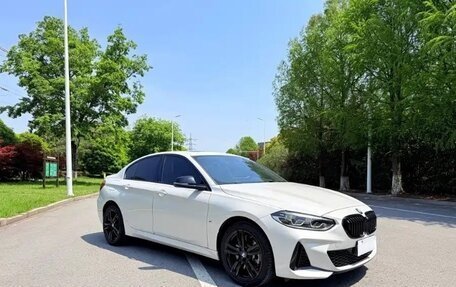 BMW 1 серия, 2022 год, 1 750 000 рублей, 3 фотография