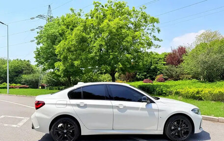 BMW 1 серия, 2022 год, 1 750 000 рублей, 4 фотография