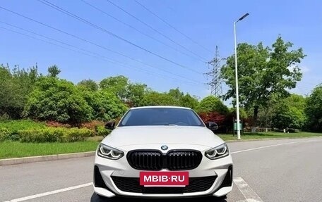 BMW 1 серия, 2022 год, 1 750 000 рублей, 2 фотография