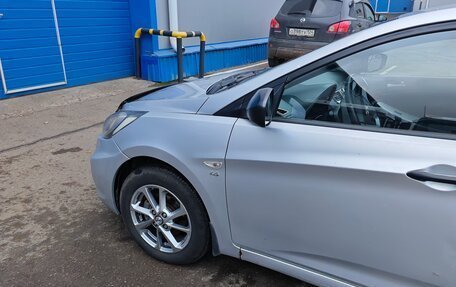 Hyundai Solaris II рестайлинг, 2011 год, 660 000 рублей, 12 фотография
