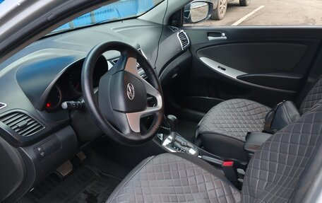 Hyundai Solaris II рестайлинг, 2011 год, 660 000 рублей, 16 фотография