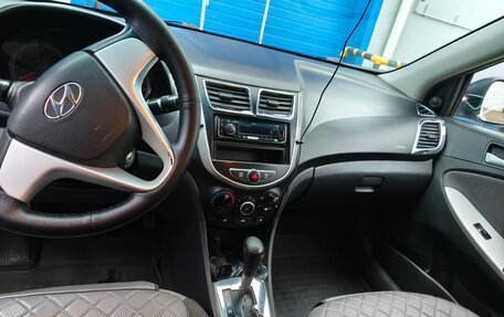 Hyundai Solaris II рестайлинг, 2011 год, 660 000 рублей, 14 фотография