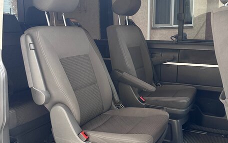 Volkswagen Multivan T5, 2015 год, 2 700 000 рублей, 6 фотография