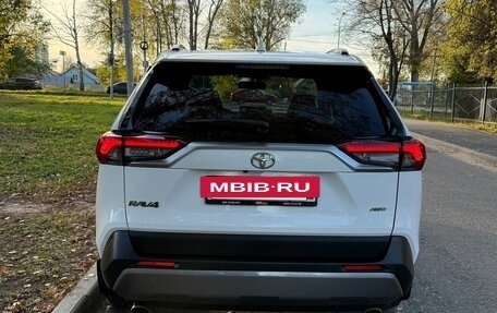 Toyota RAV4, 2021 год, 3 550 000 рублей, 4 фотография