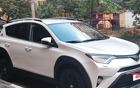 Toyota RAV4, 2018 год, 2 790 000 рублей, 7 фотография