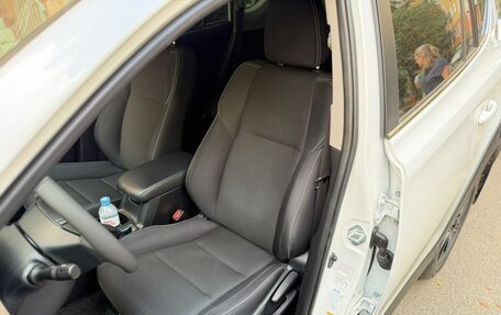 Toyota RAV4, 2018 год, 2 790 000 рублей, 15 фотография