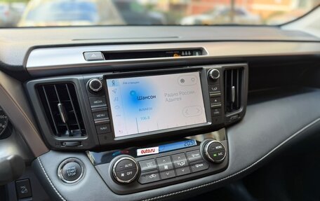 Toyota RAV4, 2018 год, 2 790 000 рублей, 18 фотография