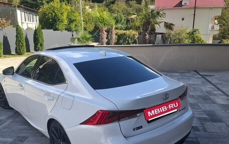 Lexus IS III, 2017 год, 3 850 000 рублей, 7 фотография