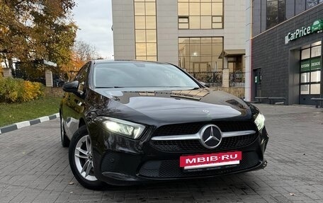 Mercedes-Benz A-Класс, 2020 год, 2 270 000 рублей, 3 фотография