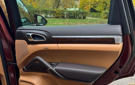 Porsche Cayenne III, 2011 год, 2 350 000 рублей, 23 фотография