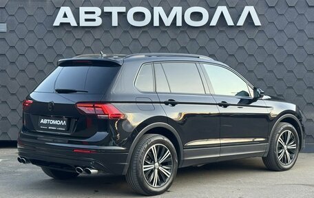 Volkswagen Tiguan II, 2018 год, 2 700 000 рублей, 5 фотография
