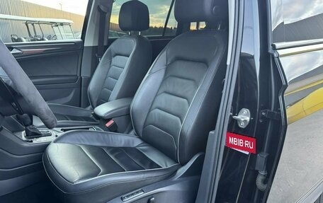 Volkswagen Tiguan II, 2018 год, 2 700 000 рублей, 15 фотография