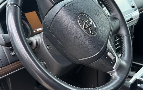 Toyota Land Cruiser Prado 150 рестайлинг 2, 2021 год, 7 000 000 рублей, 5 фотография