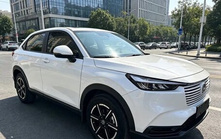 Honda Vezel, 2023 год, 1 995 000 рублей, 5 фотография
