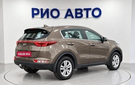 KIA Sportage IV рестайлинг, 2017 год, 2 199 999 рублей, 6 фотография