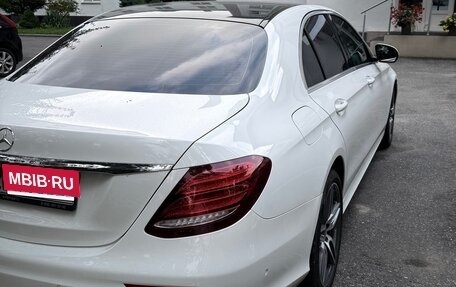 Mercedes-Benz E-Класс, 2019 год, 2 950 000 рублей, 5 фотография