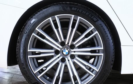 BMW 3 серия, 2019 год, 3 690 000 рублей, 11 фотография
