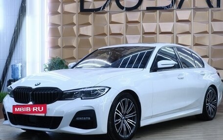 BMW 3 серия, 2019 год, 3 690 000 рублей, 12 фотография