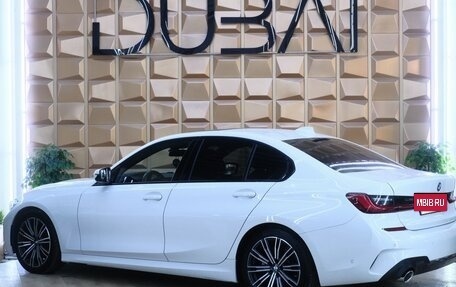 BMW 3 серия, 2019 год, 3 690 000 рублей, 16 фотография