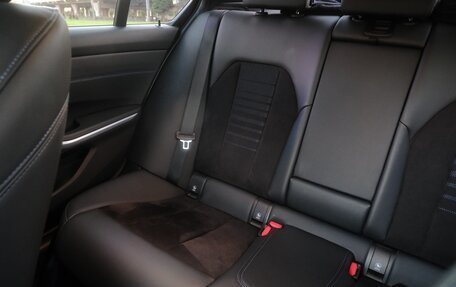 BMW 3 серия, 2019 год, 3 690 000 рублей, 27 фотография