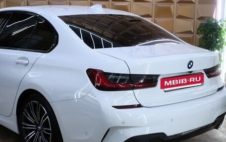 BMW 3 серия, 2019 год, 3 690 000 рублей, 17 фотография