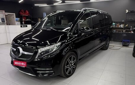 Mercedes-Benz V-Класс, 2021 год, 5 699 999 рублей, 18 фотография