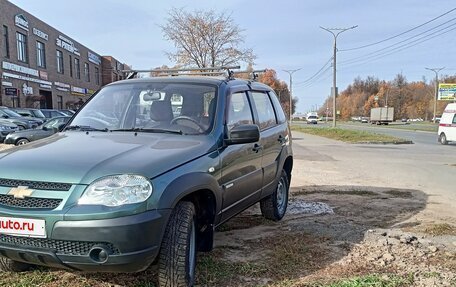 Chevrolet Niva I рестайлинг, 2014 год, 556 000 рублей, 4 фотография