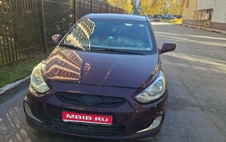 Hyundai Solaris II рестайлинг, 2012 год, 250 000 рублей, 1 фотография