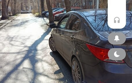 Hyundai Solaris II рестайлинг, 2015 год, 550 000 рублей, 3 фотография