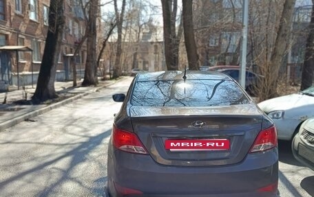Hyundai Solaris II рестайлинг, 2015 год, 550 000 рублей, 2 фотография