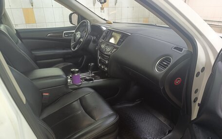 Nissan Pathfinder, 2015 год, 1 800 000 рублей, 4 фотография