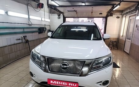 Nissan Pathfinder, 2015 год, 1 800 000 рублей, 8 фотография