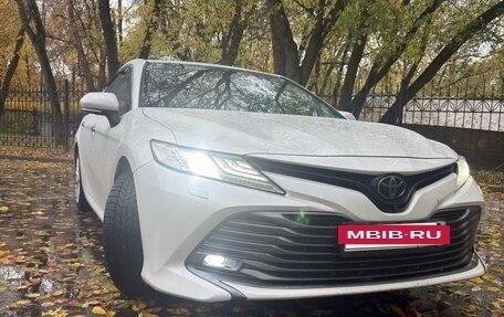 Toyota Camry, 2019 год, 2 620 000 рублей, 3 фотография