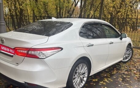 Toyota Camry, 2019 год, 2 620 000 рублей, 5 фотография